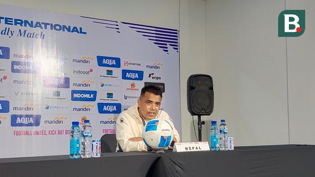 Pelatih Timnas Nepal Putri, Nabin Neupane. (Bola.com/Ana Dewi)