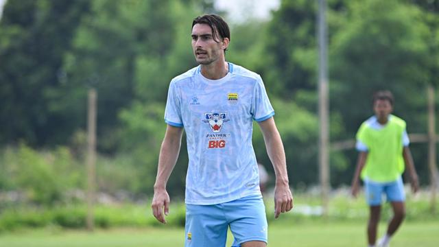 Andrew Patrick Jung, penyerang asal Prancis milik Persib Bandung yang baru gabung di BRI Super League 2025/26. (Dok. ileague.id)