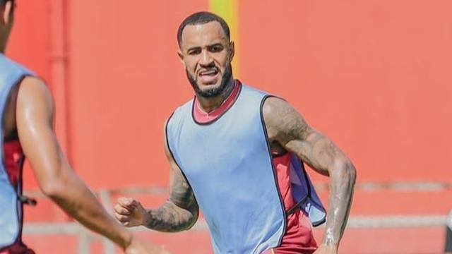 Bek kiri PSM Makassar, Victor Luiz. (Bola.com/Gatot Sumitro)