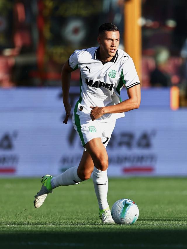 Aksi Jay Idzes bersama Sassuolo di Serie A 2025/2026. (Dok. Instagram Jay Idzes)